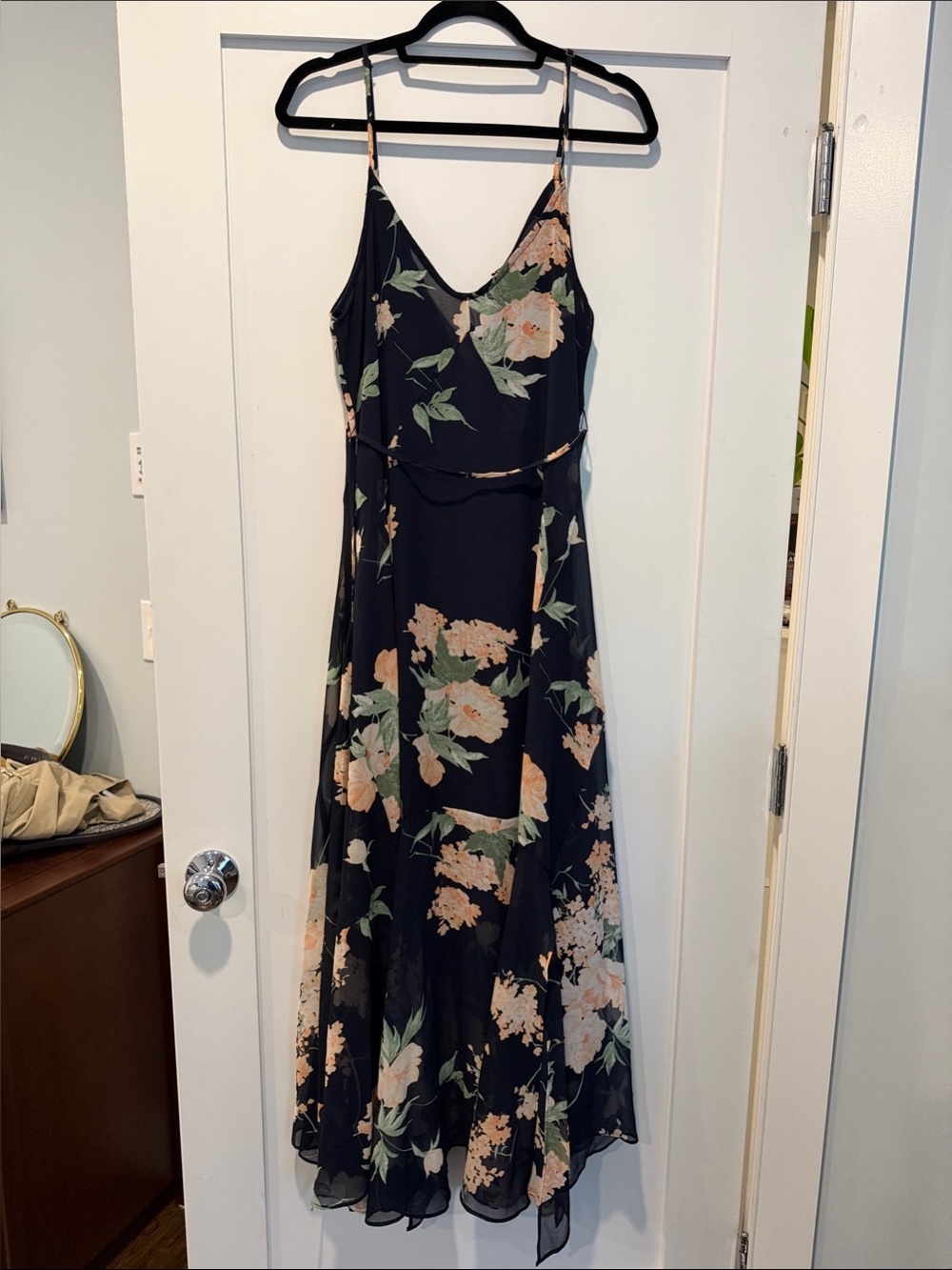Lulu's Black Floral Spaghetti-Strap Maxi Dress